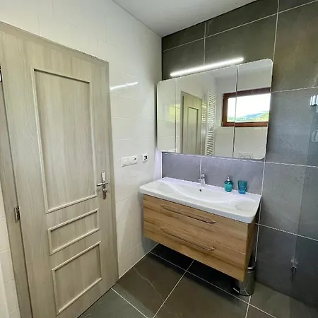 Apartment Dumbier
