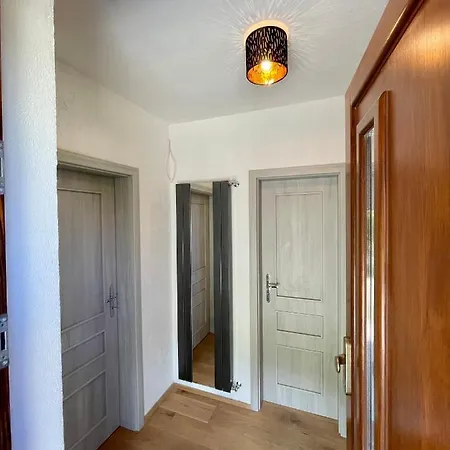 Apartment Dumbier